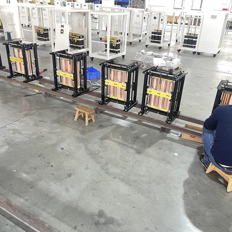 SBW/SG-400KVA穩(wěn)變一體機(jī) 380V轉(zhuǎn)200V220V帶穩(wěn)壓功能變壓器